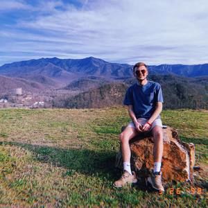 Meet your Posher, Ethan